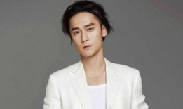 全娱乐圈都在吃瓜歌手,全明星阵容集体“吃瓜”歌手