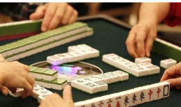 娱乐吃瓜酱打麻将