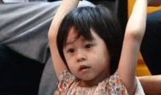 张怡宁和女儿表情包